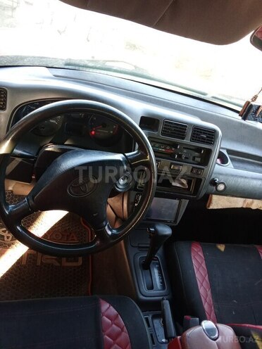 Toyota RAV4-3