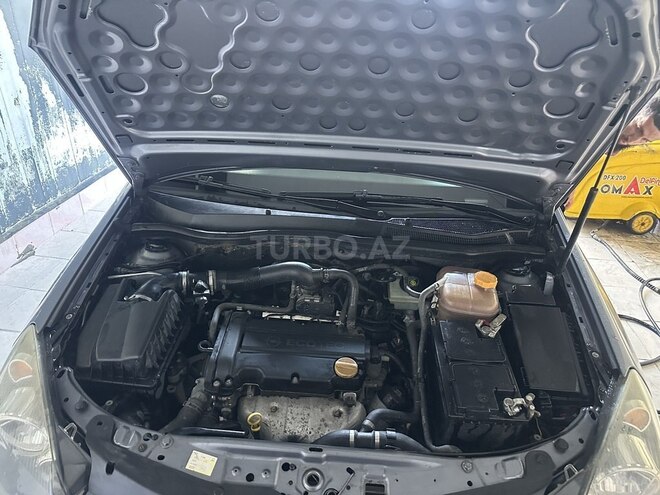 Opel Astra-10