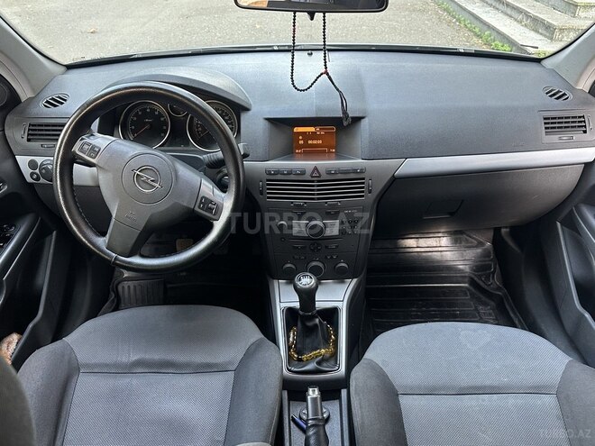 Opel Astra-7