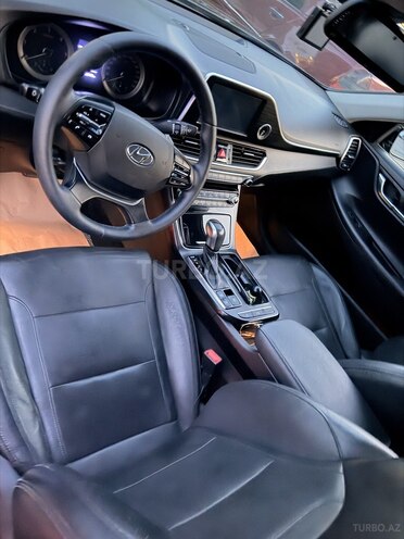 Hyundai Grandeur-8