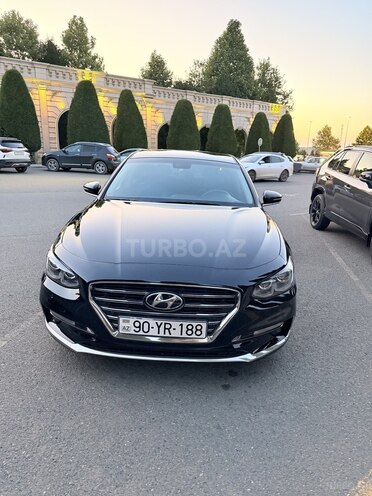 Hyundai Grandeur-2