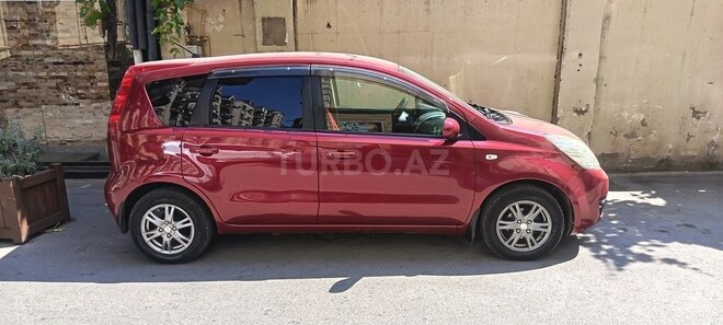 Nissan Note-2