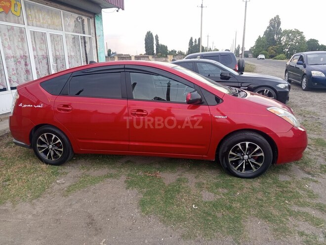 Toyota Prius-4