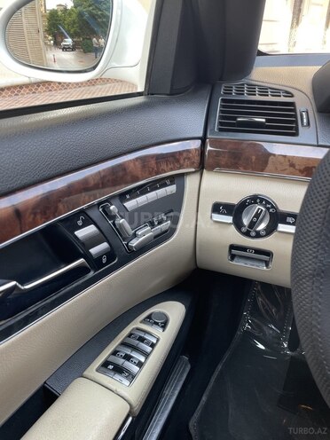 Mercedes S 500-13