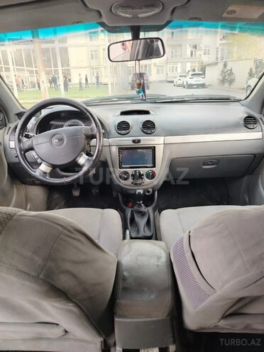 Chevrolet Lacetti-2