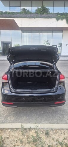 Kia Cerato-10