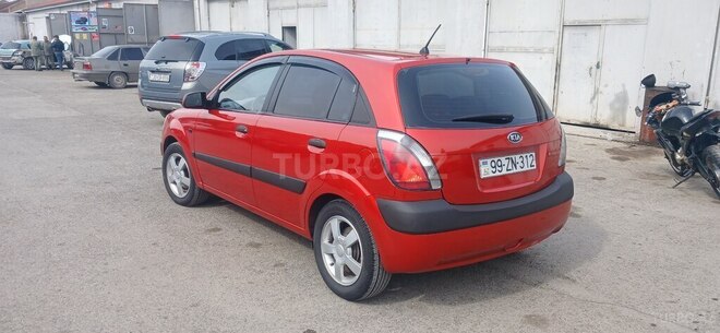 Kia Rio-3