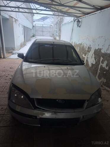 Ford Mondeo-2