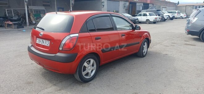 Kia Rio-4