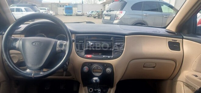 Kia Rio-6