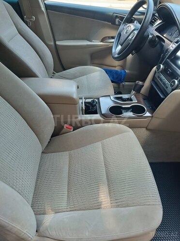 Toyota Camry-8