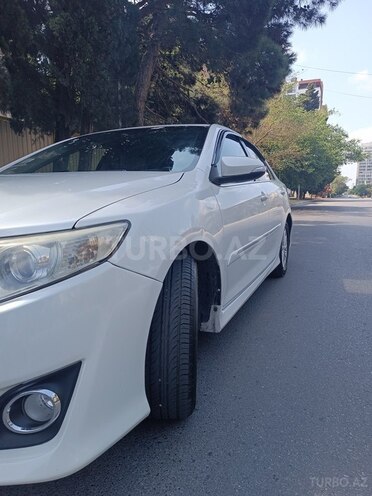 Toyota Camry-6