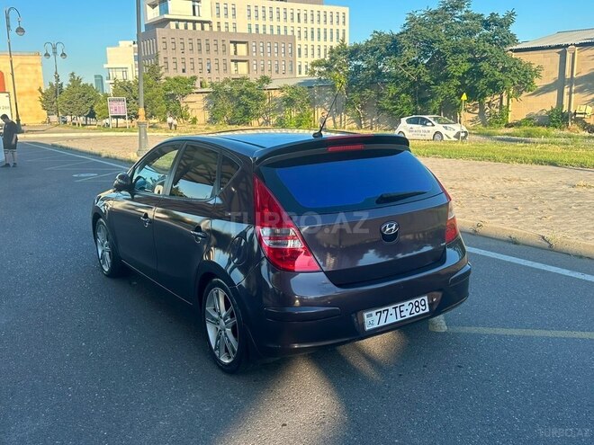 Hyundai i30-11