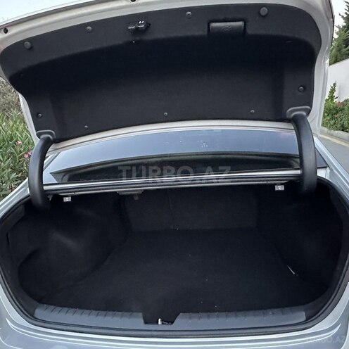 Hyundai Sonata-5