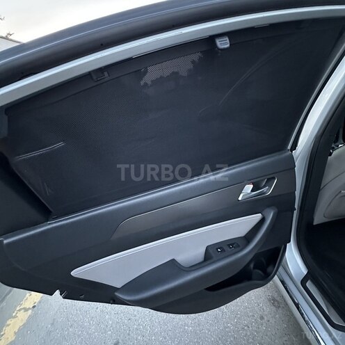 Hyundai Sonata-10