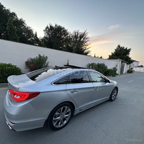 Hyundai Sonata-14