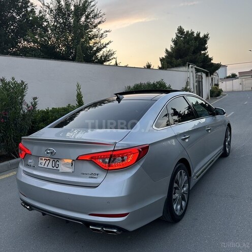Hyundai Sonata-15