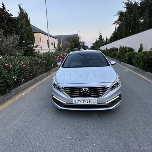 Hyundai Sonata-19