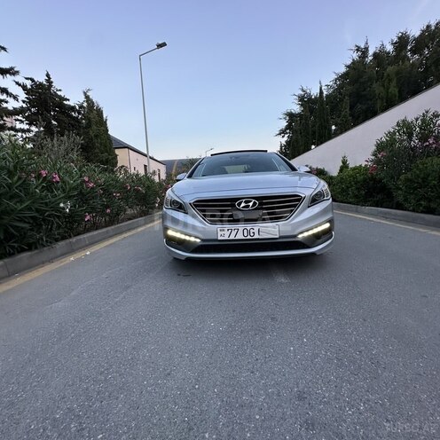 Hyundai Sonata-13
