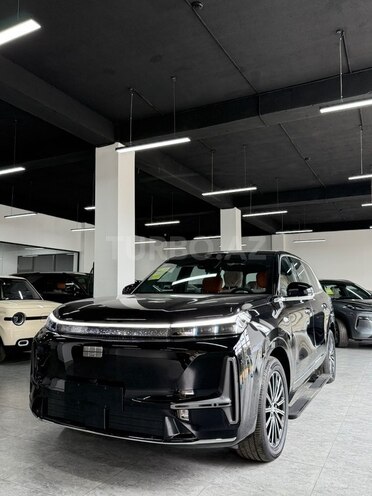 Geely Galaxy M9-1