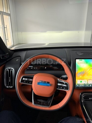 Geely Galaxy M9-5