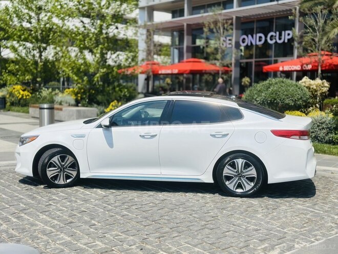 Kia Optima-4