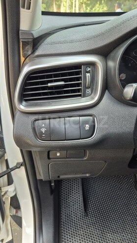 Kia Sorento-9