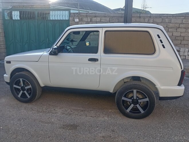 LADA (VAZ) Niva-2