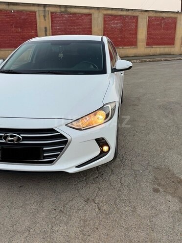Hyundai Avante-4