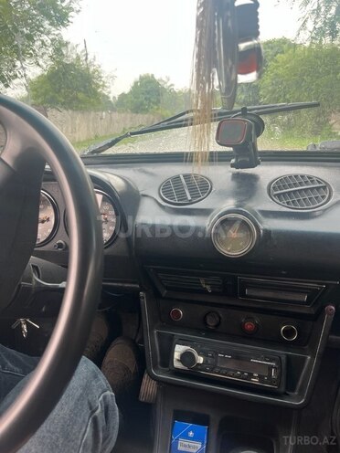 LADA (VAZ) 2106-7