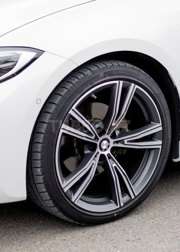 BMW 320d-4