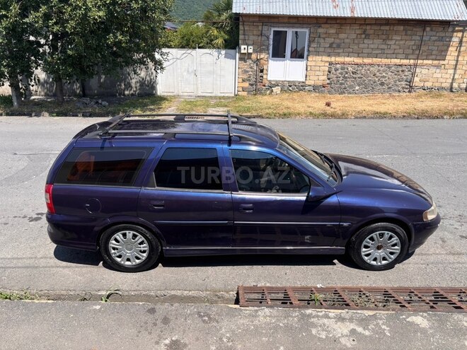 Opel Vectra-5