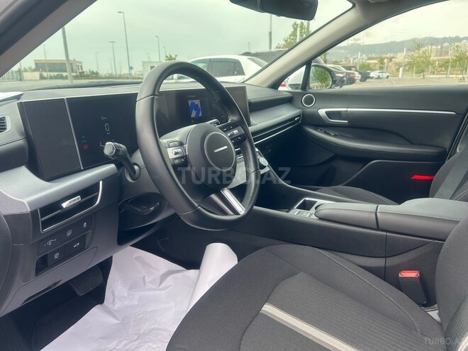 Hyundai Sonata-11