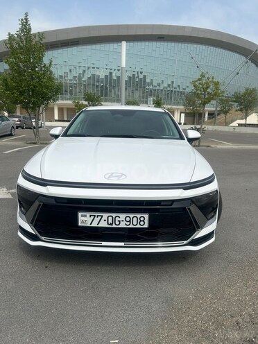 Hyundai Sonata-1