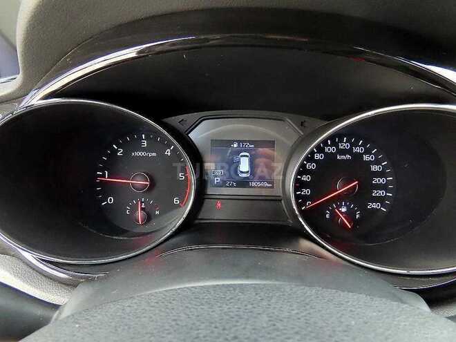 Kia Carnival-6