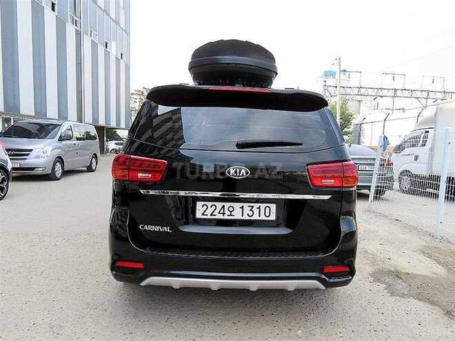 Kia Carnival-3
