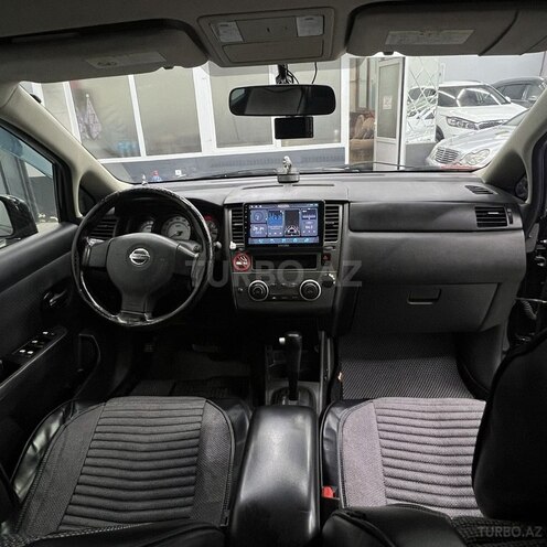 Nissan Tiida-8