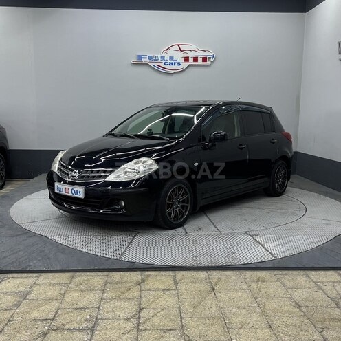 Nissan Tiida-4