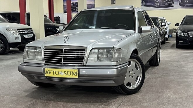 Mercedes E 220-8