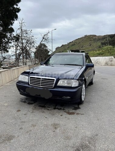 Mercedes C 200-1