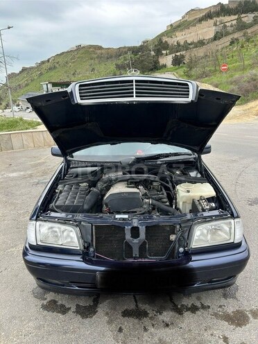 Mercedes C 200-8