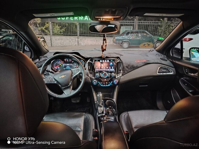 Chevrolet Cruze-10