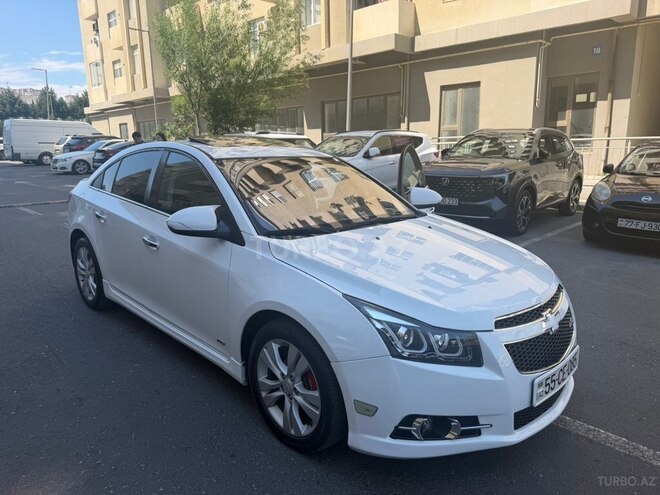Chevrolet Cruze-12