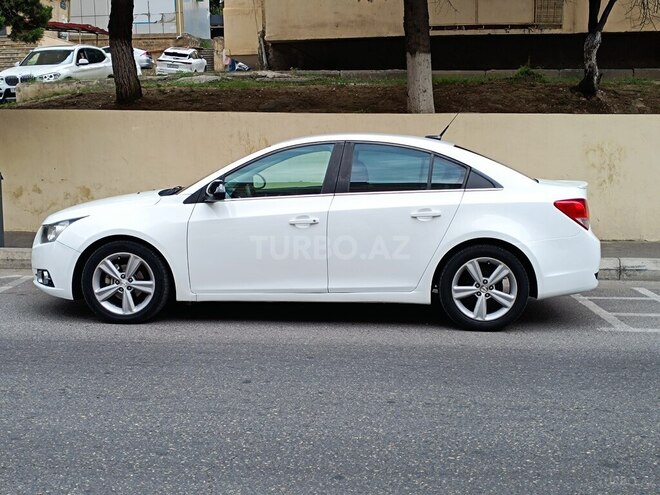 Chevrolet Cruze-10