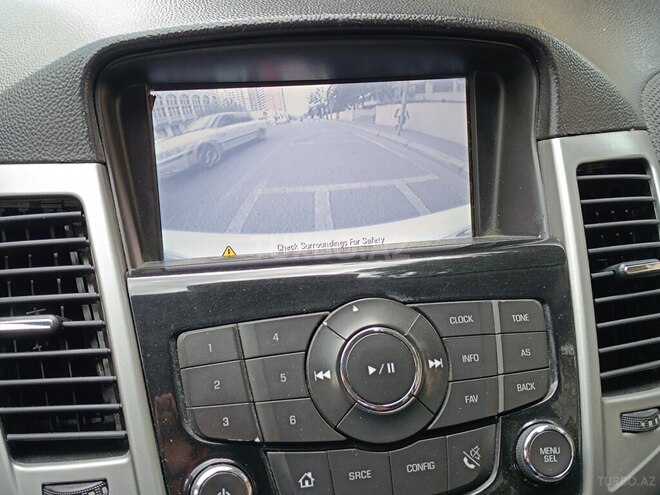Chevrolet Cruze-11