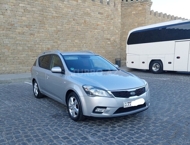Kia Ceed SW-11