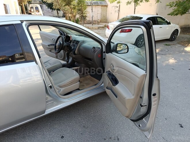 Nissan Sunny-18