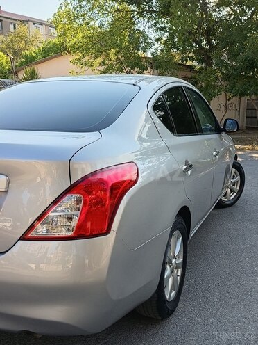 Nissan Sunny-3