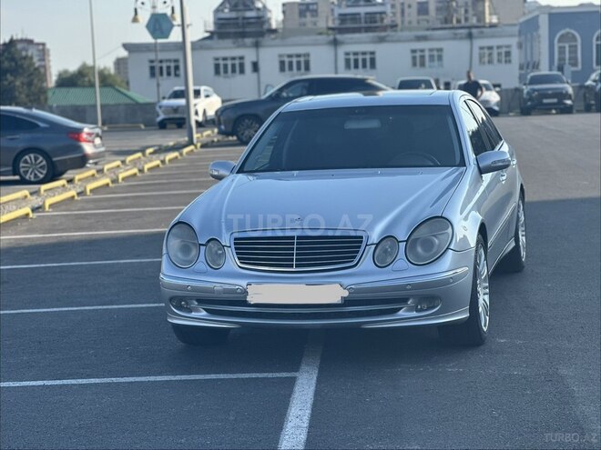 Mercedes E 240-3