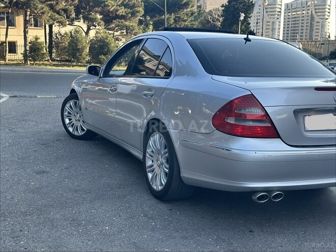 Mercedes E 240-9